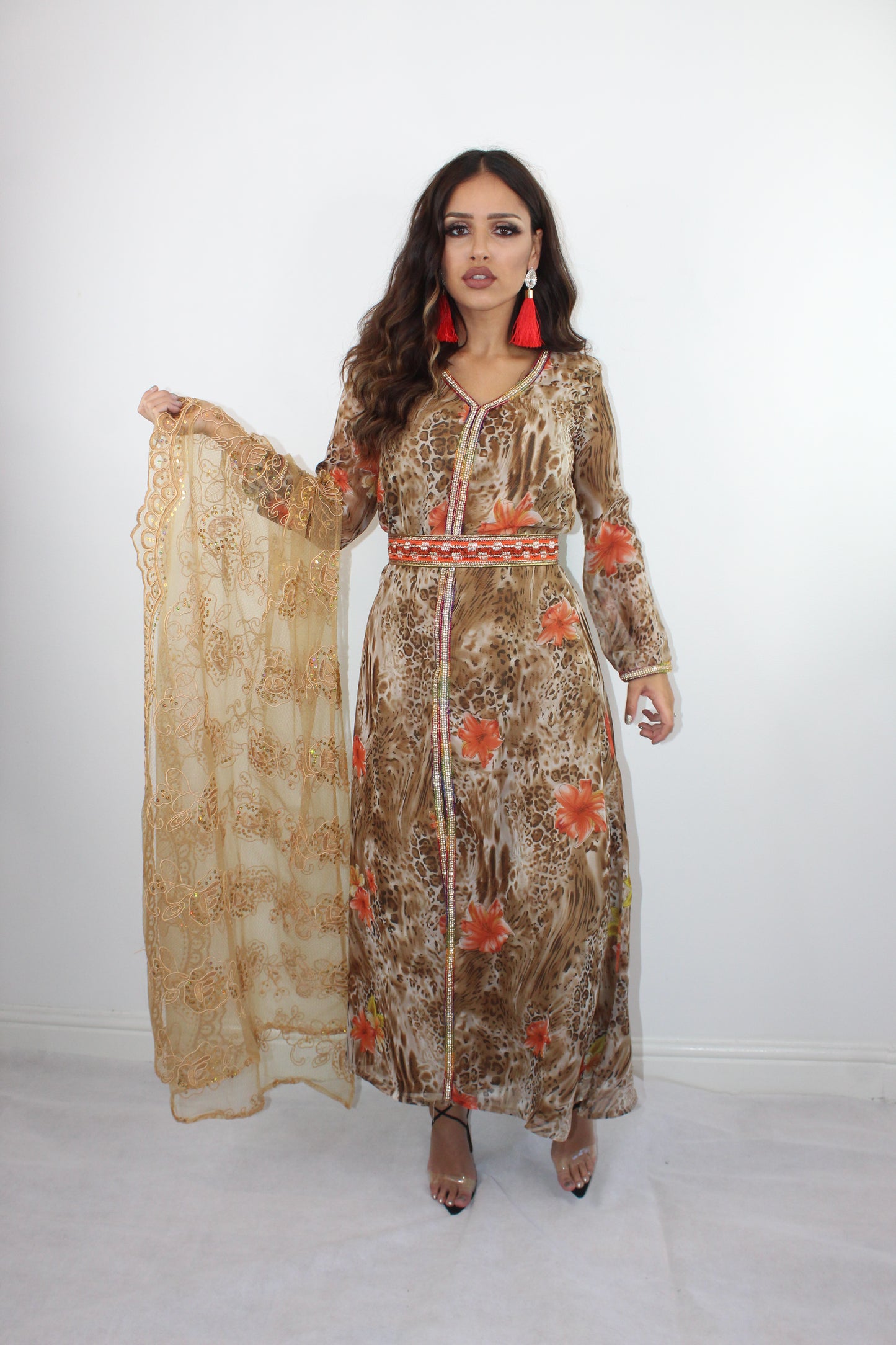 ALEYNA gold cream style