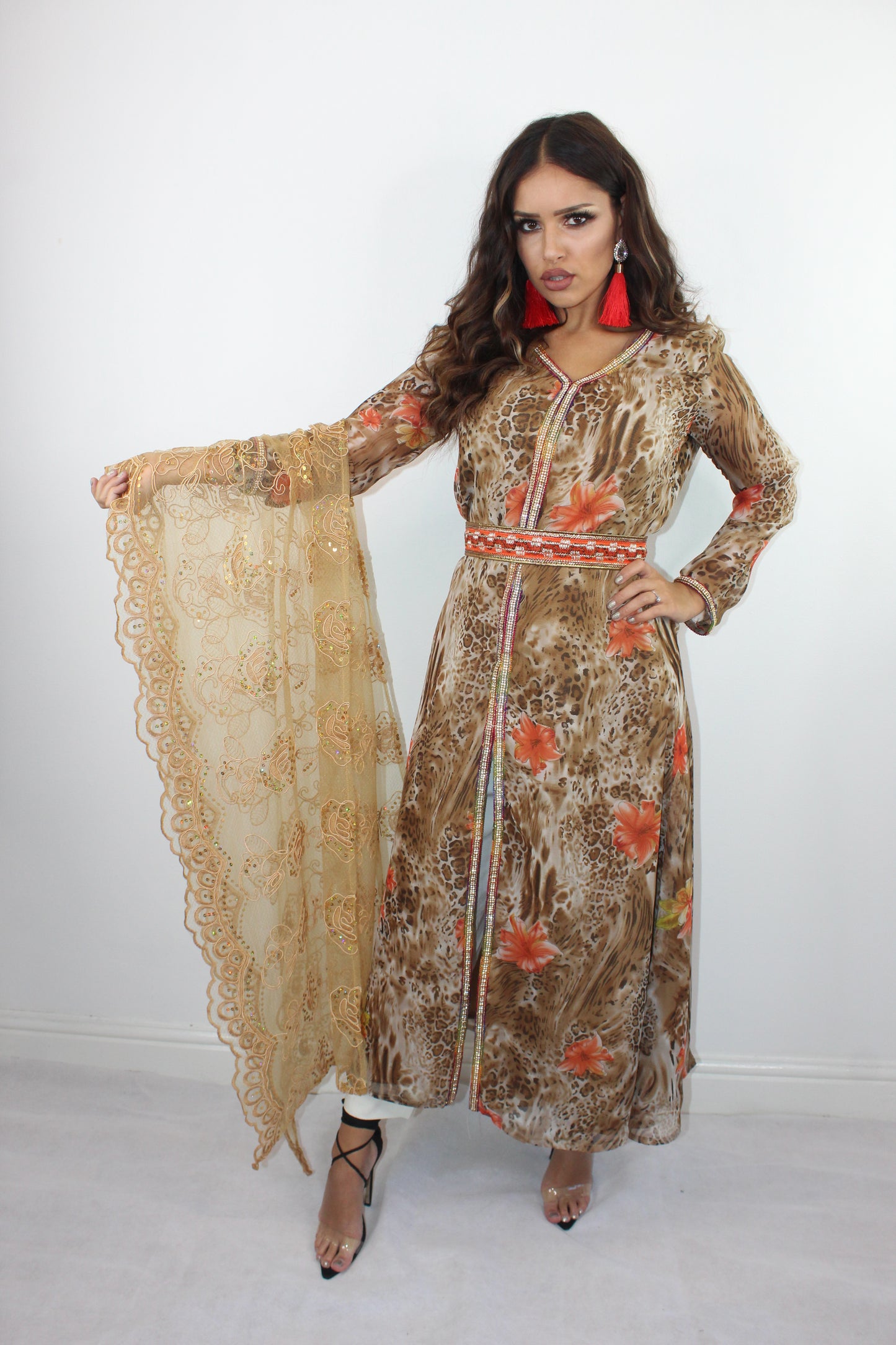 ALEYNA gold cream style