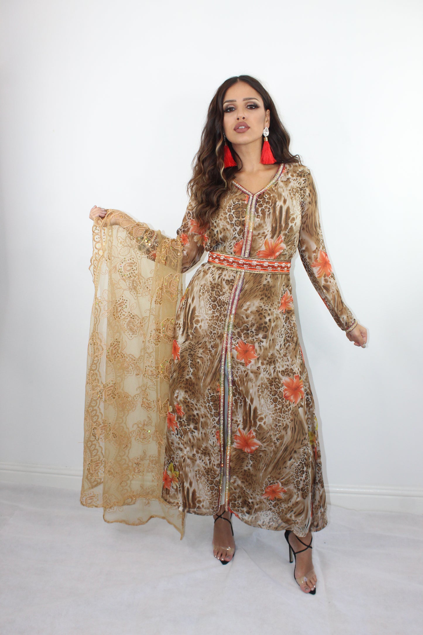 ALEYNA gold cream style