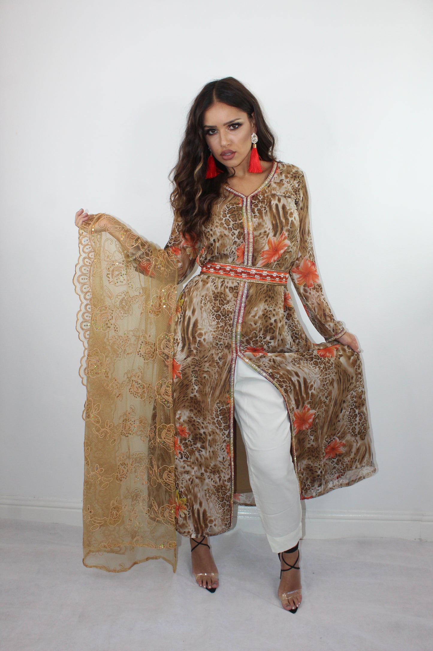 ALEYNA gold cream style