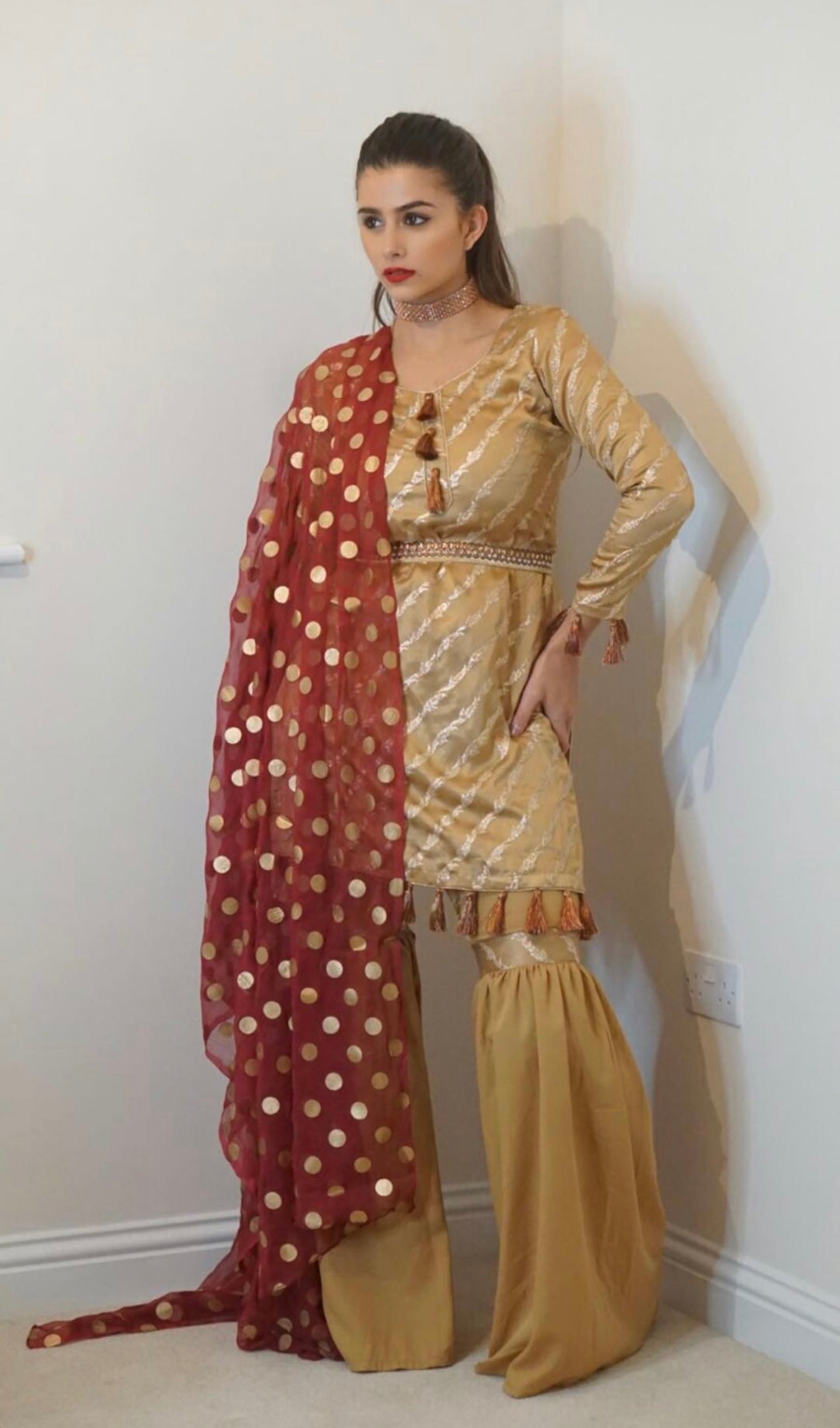 ESHAYA gold and rust style