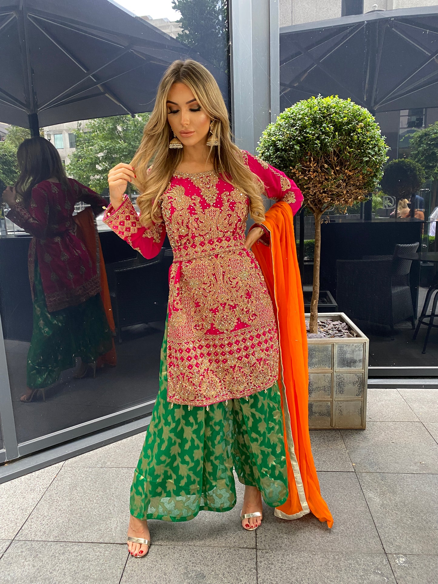 IMAAIA hot pink style