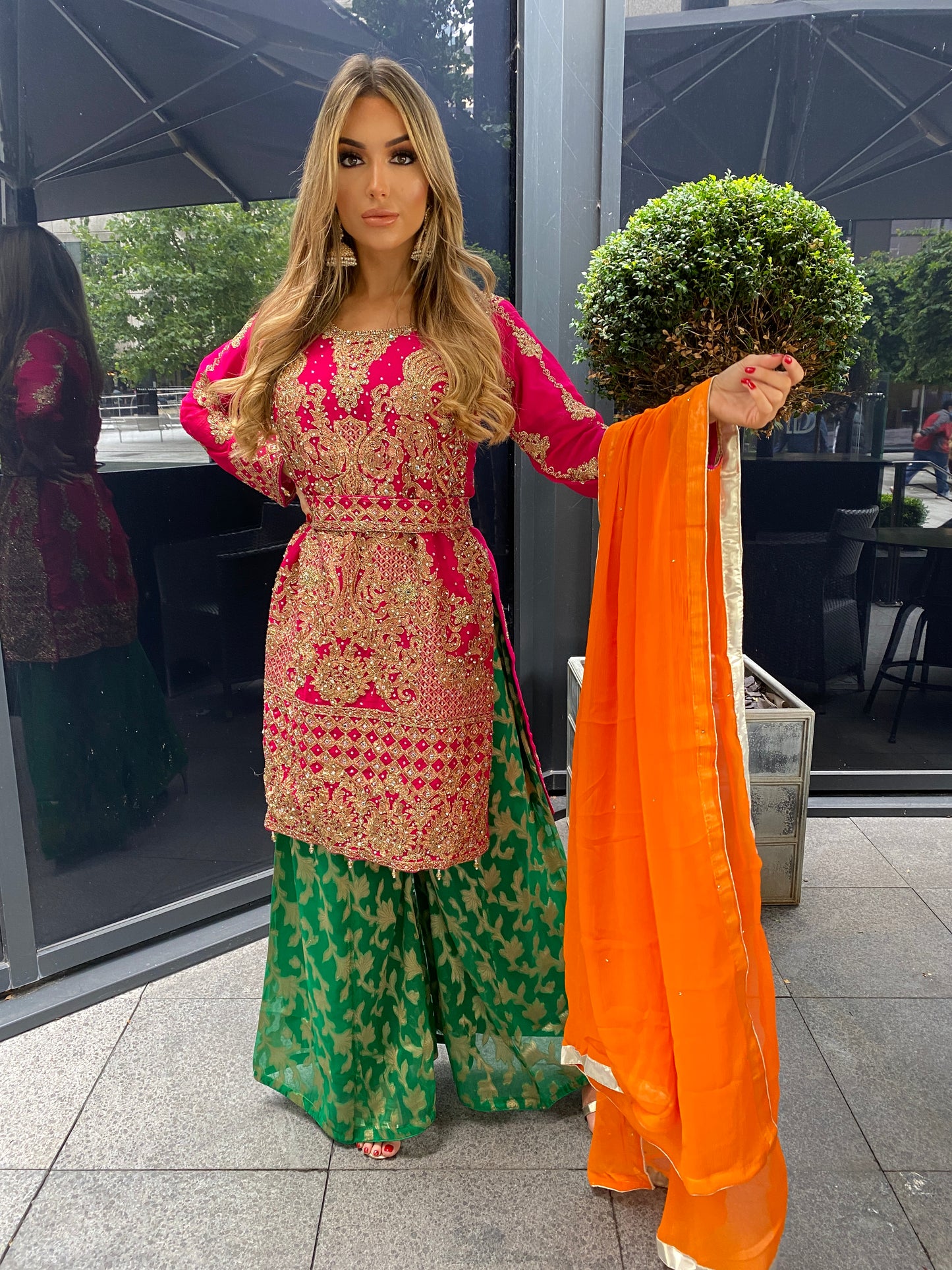 IMAAIA hot pink style