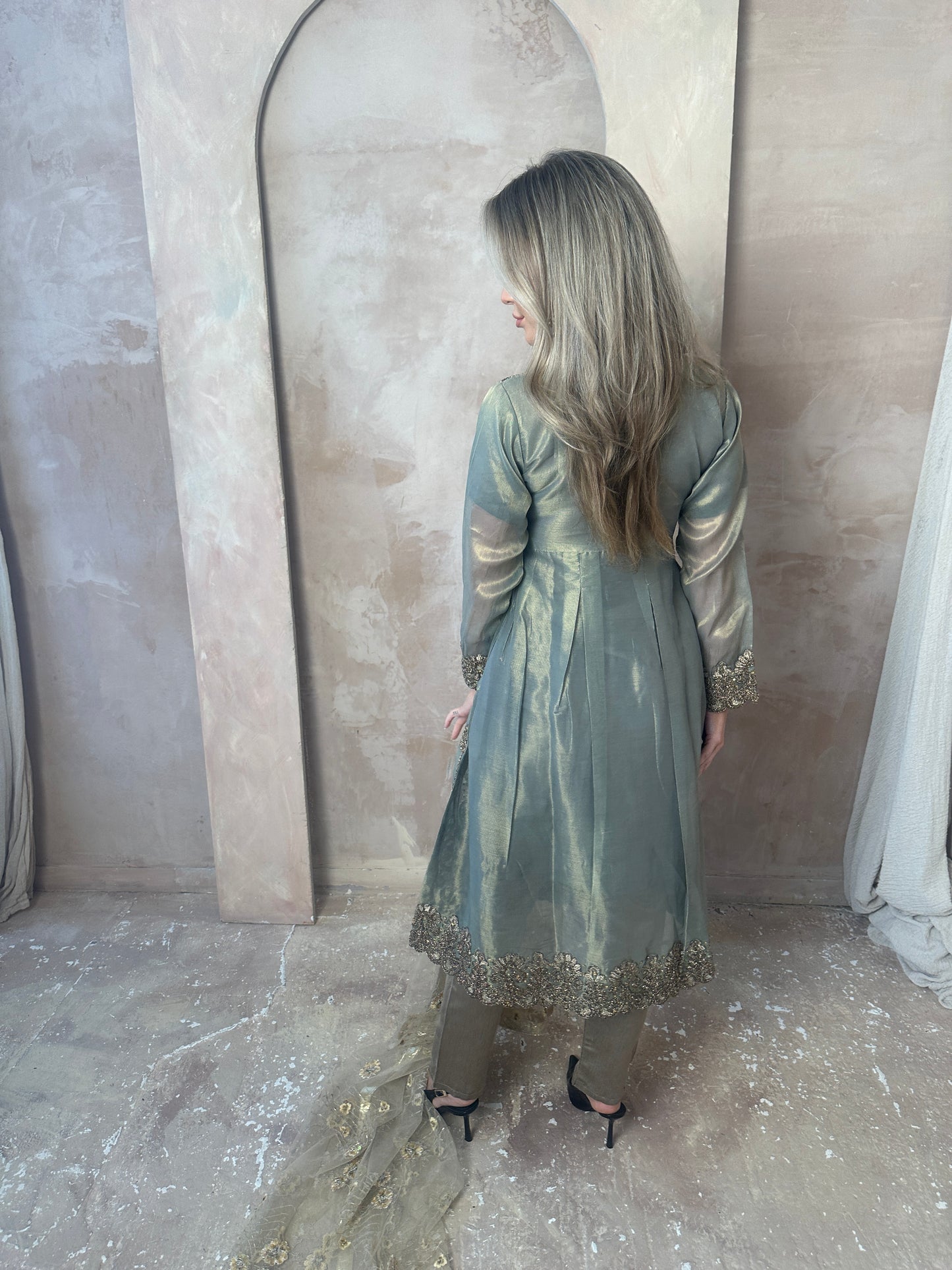 ZUBEDA sage green style