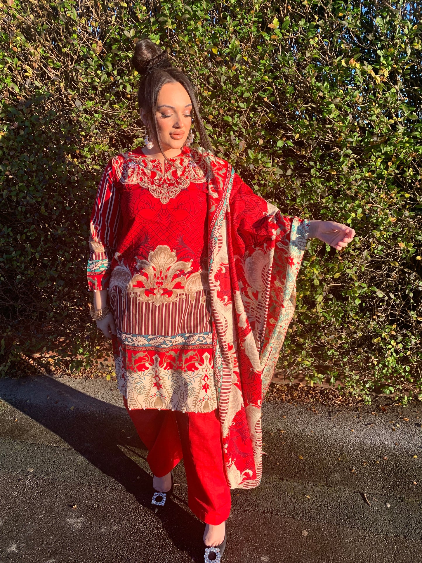 LILA red and cream style