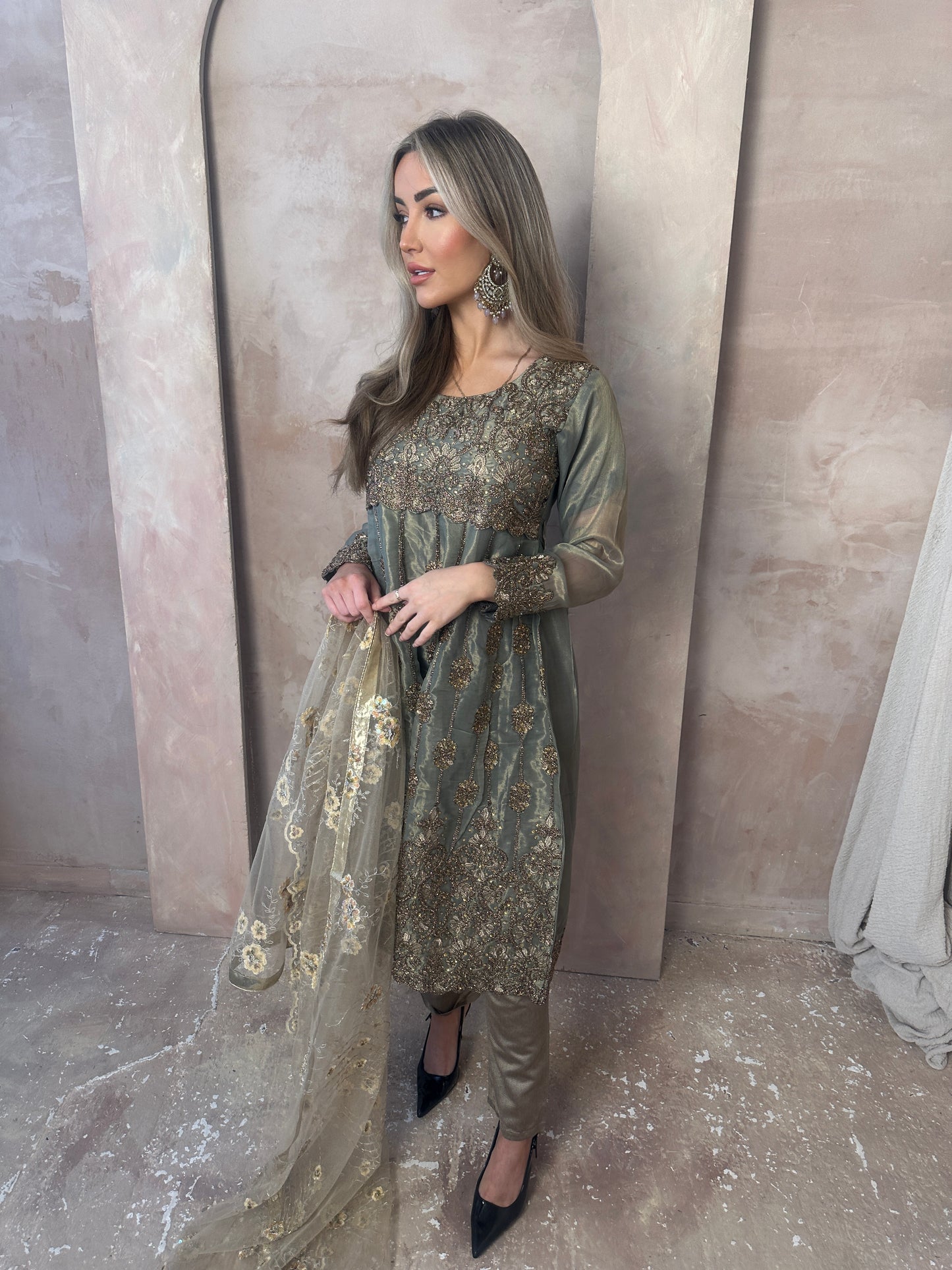 ZUBEDA sage green style