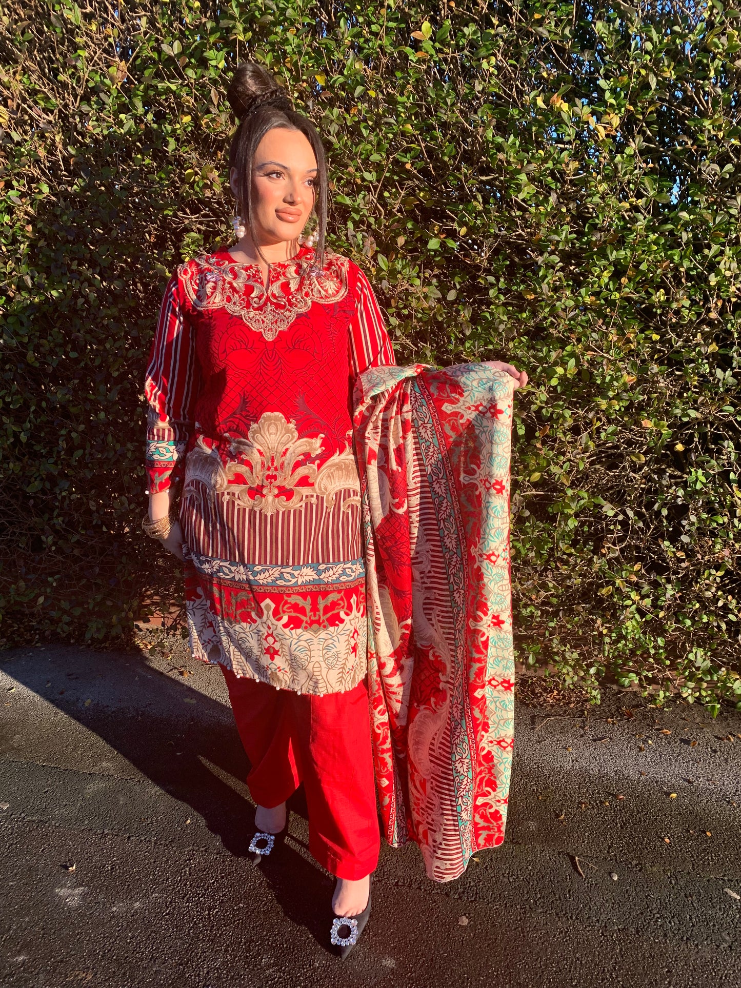 LILA red and cream style