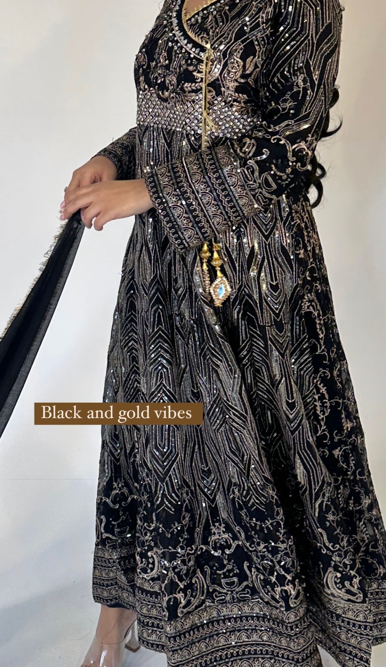 ELAYNA-LILA black style