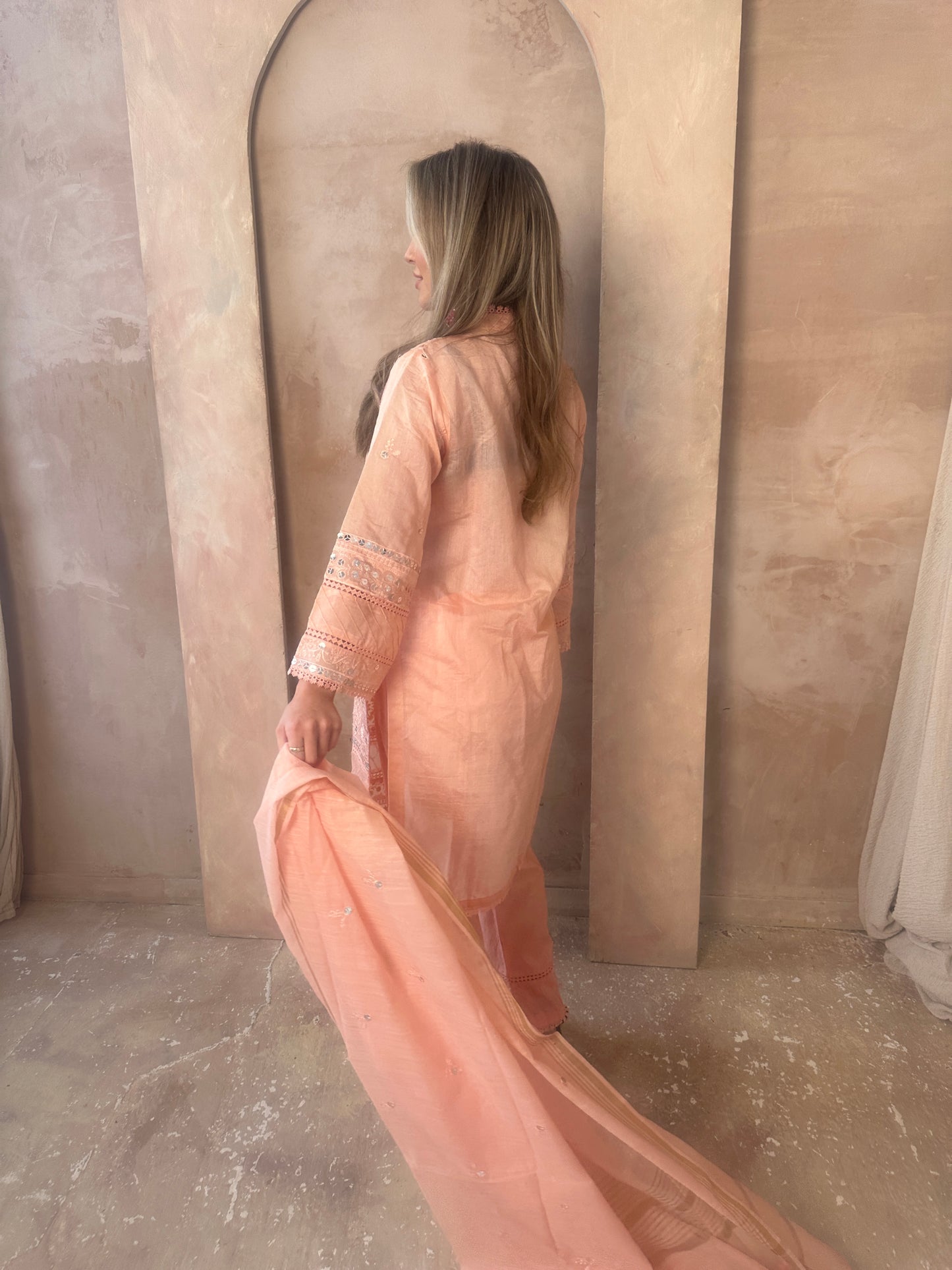 NYRA peach pink style