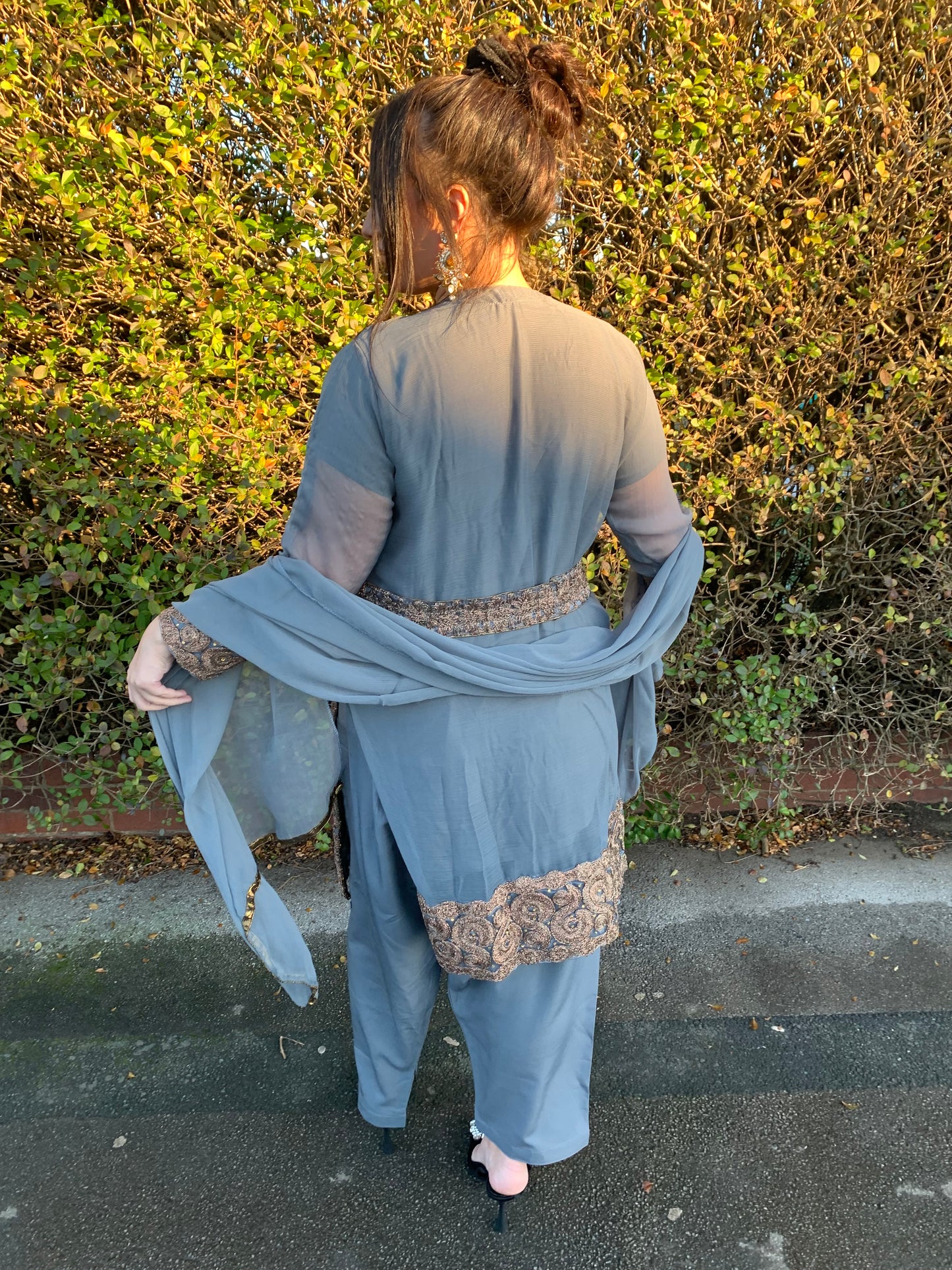 ARIA grey and bronze gold style