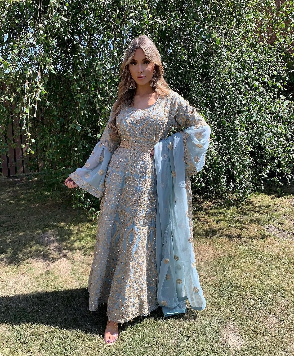 AIMALA blue and gold style