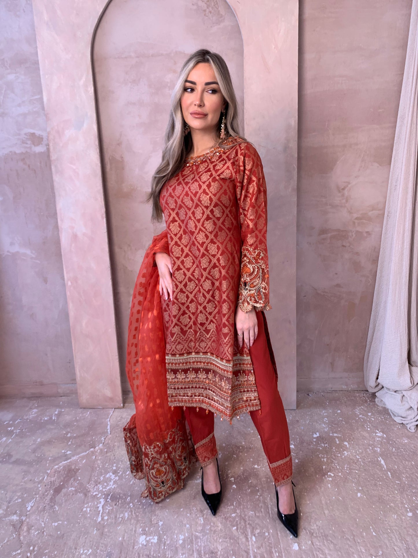 AYESHA WAQAS orange style