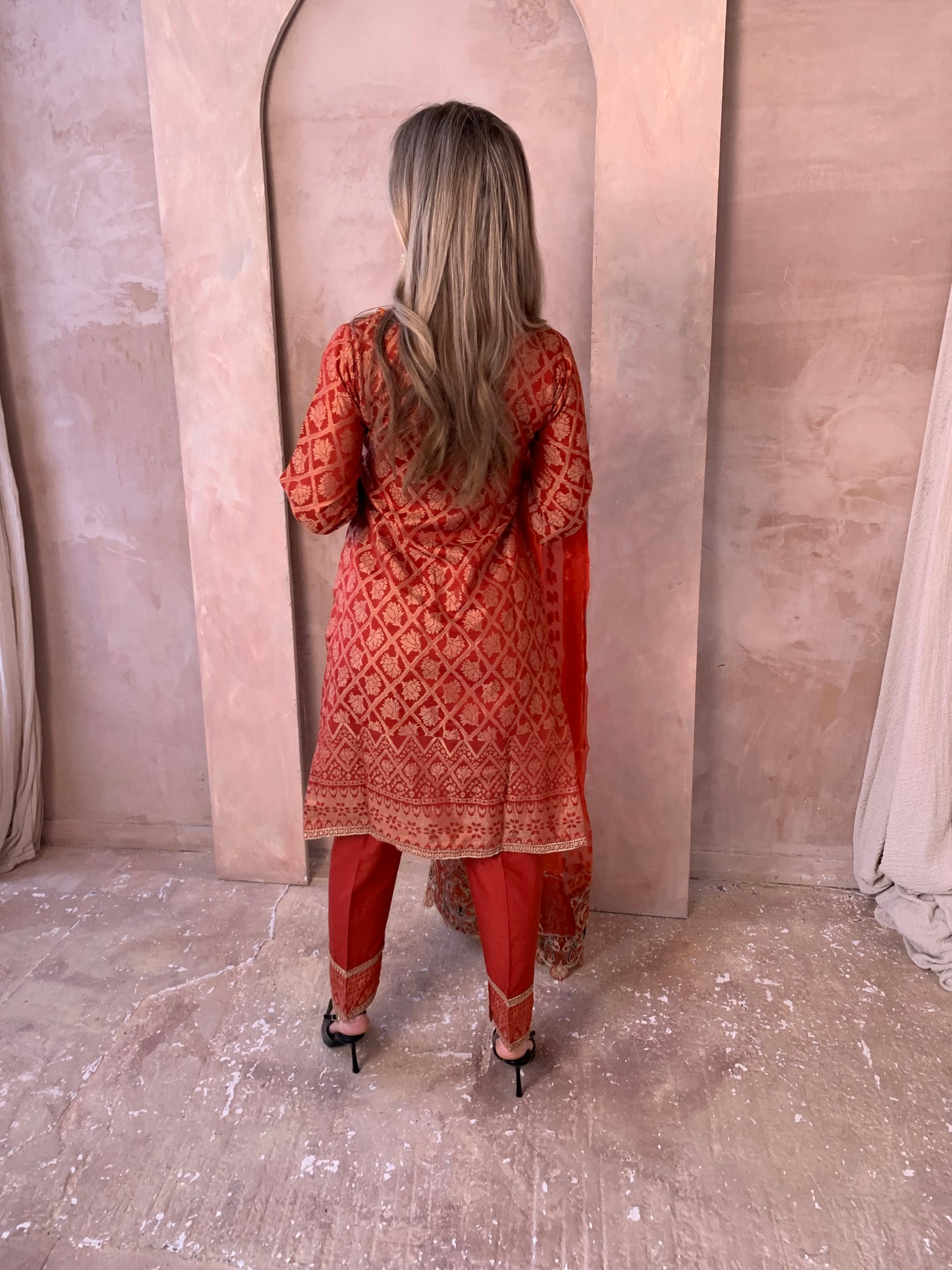 AYESHA WAQAS orange style