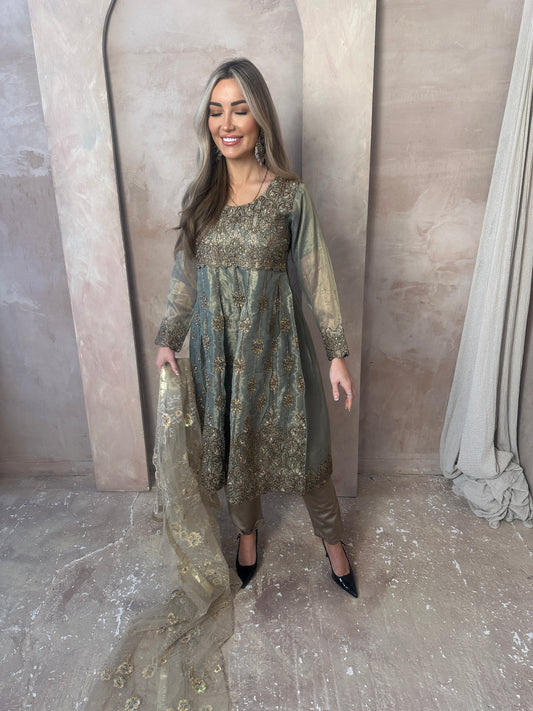 ZUBEDA sage green style