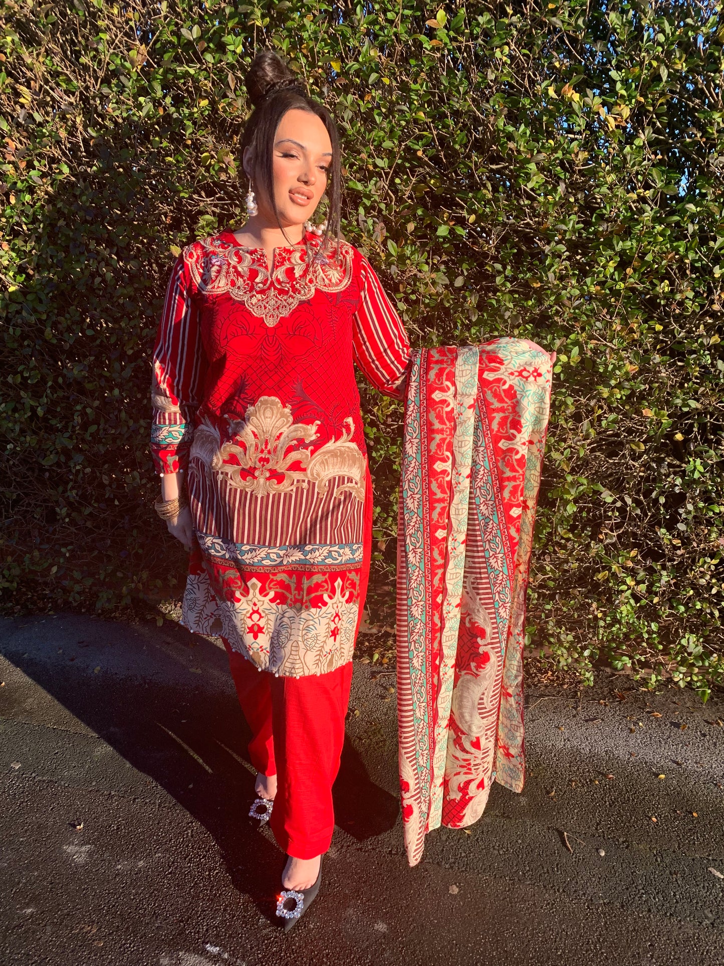 LILA red and cream style