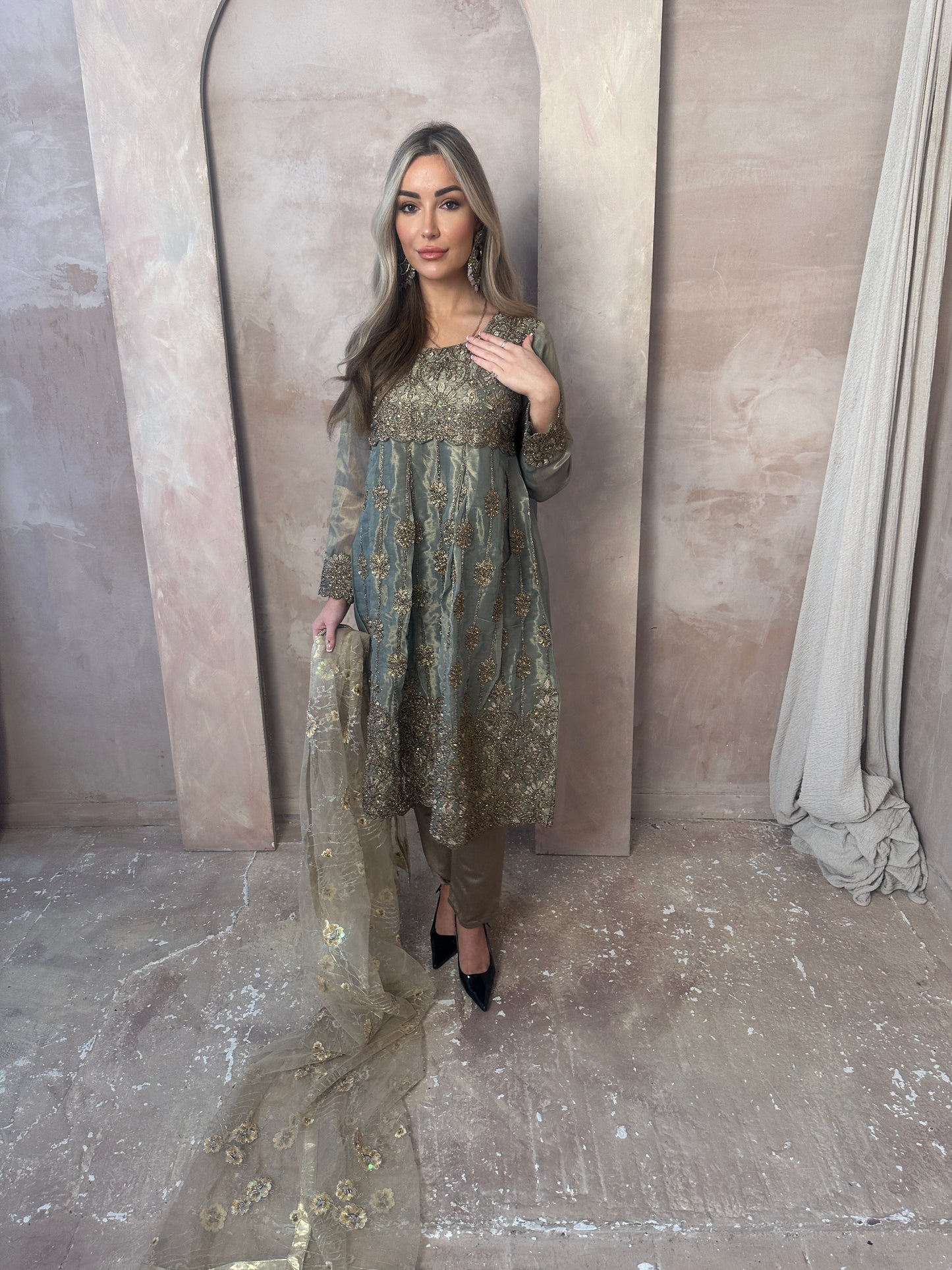ZUBEDA sage green style