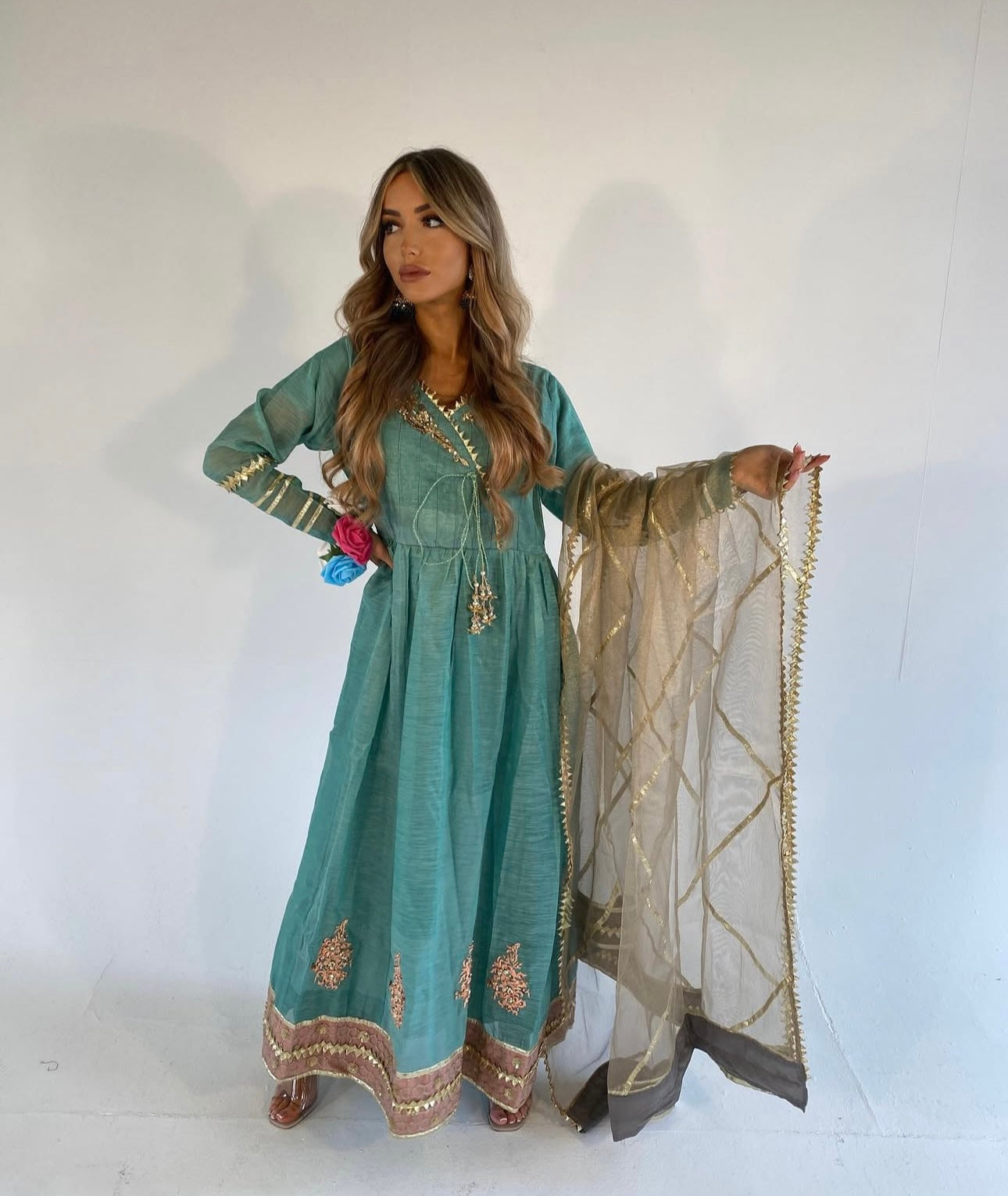 SAYNA turquoise and gold style