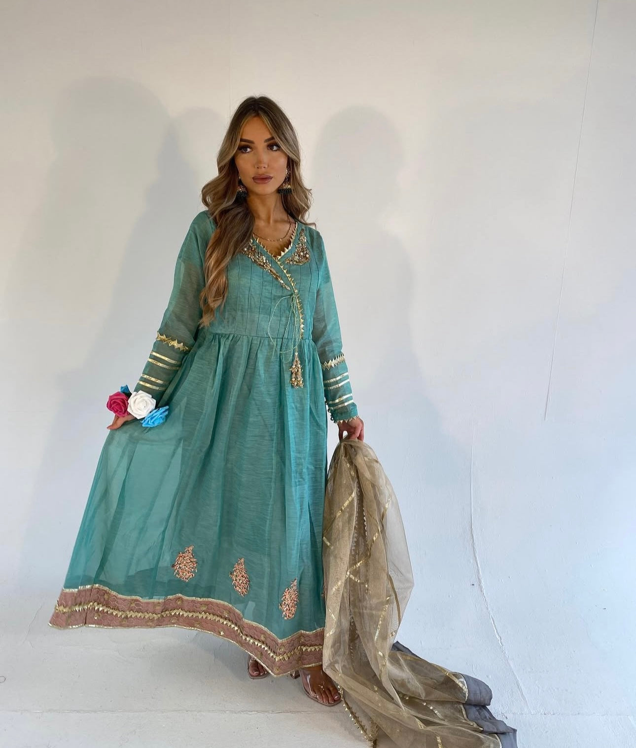 SAYNA turquoise and gold style