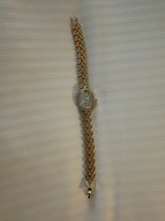 Gold strap watch
