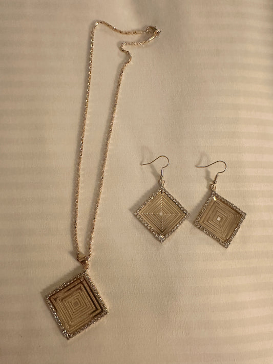 Gold earrings necklace & bracelet set
