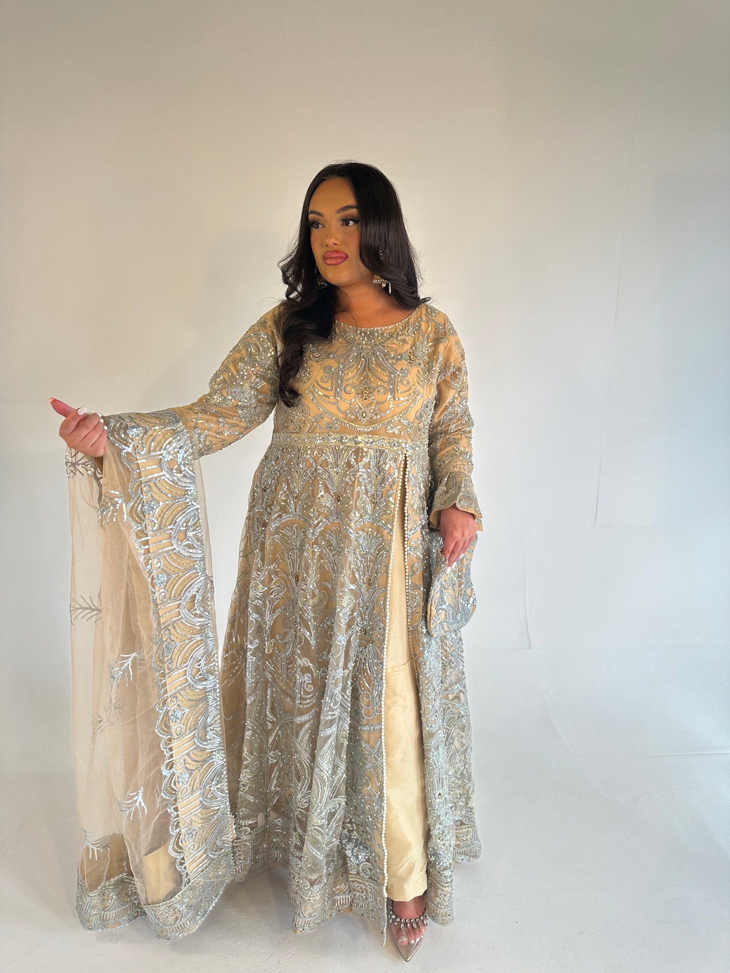 EYLENAH gold style